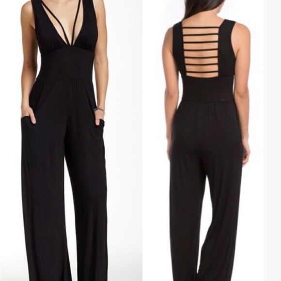 La Blanca Pants - La Blanca Jumpsuit Black Strappy Front Back Wide Leg Stretch Sz Medium Gorgeous